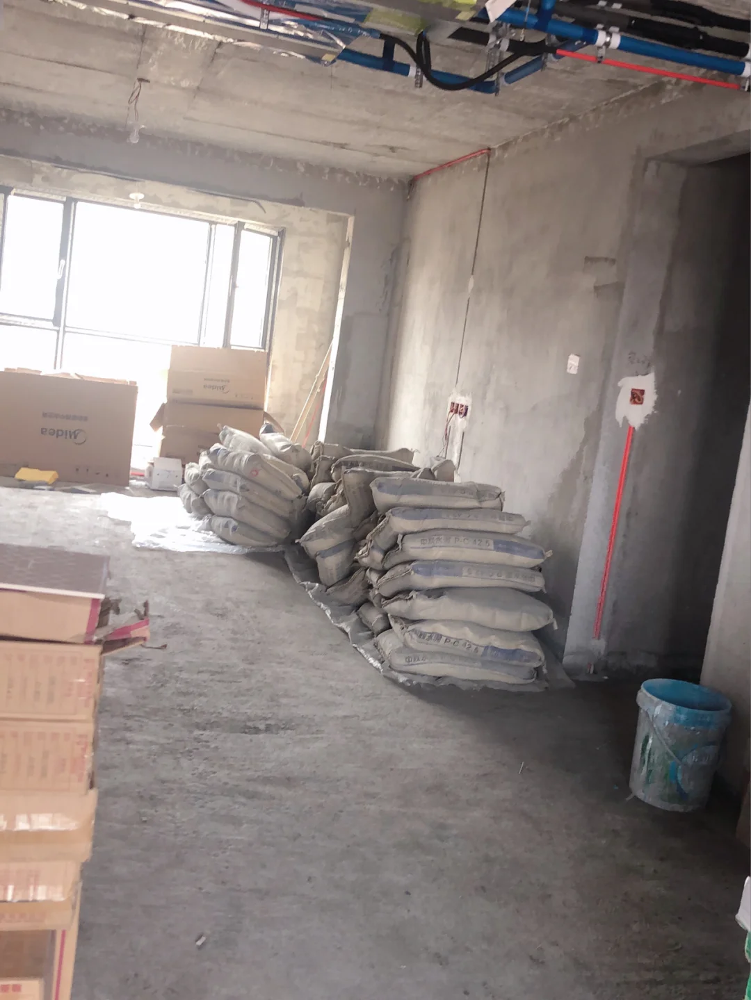 瓷砖师傅一般多少钱一天工资呢(瓷砖师傅一般多少钱一天工资呢知乎)